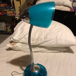 Lamp with organizer base